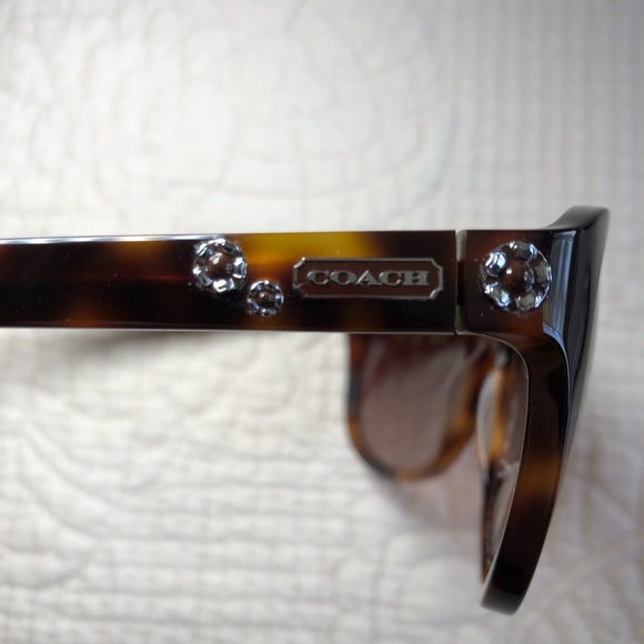 COACH Women’s Wayfare Tortoise Rectangle HC 8017 L009 Kendall Sunglasses main image 14